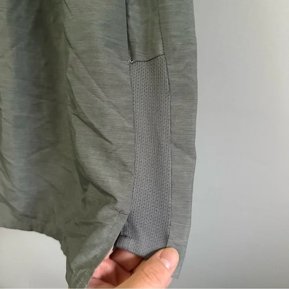 Nike Athletic Shorts in Forest Green Medium | Drawstring Loose Fit Back Pocket - Picture 6 of 13